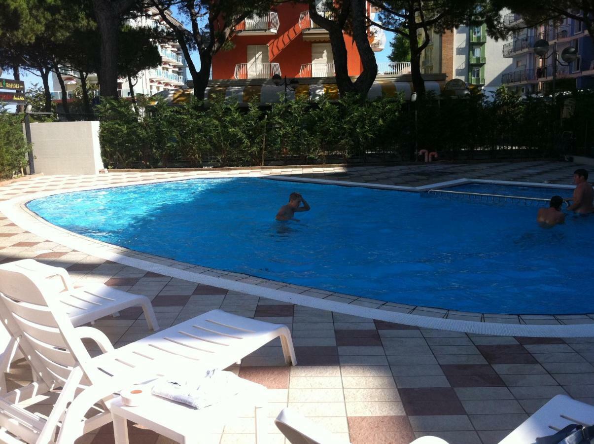 Residence Ipanema - Walterigato Apartments Solo Per Famiglie Τζεσόλο Λίντο Εξωτερικό φωτογραφία